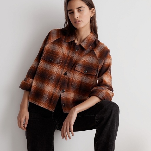 Madewell Flannel Crop Shirt-Jacket in Plaid - Picture 5 of 7